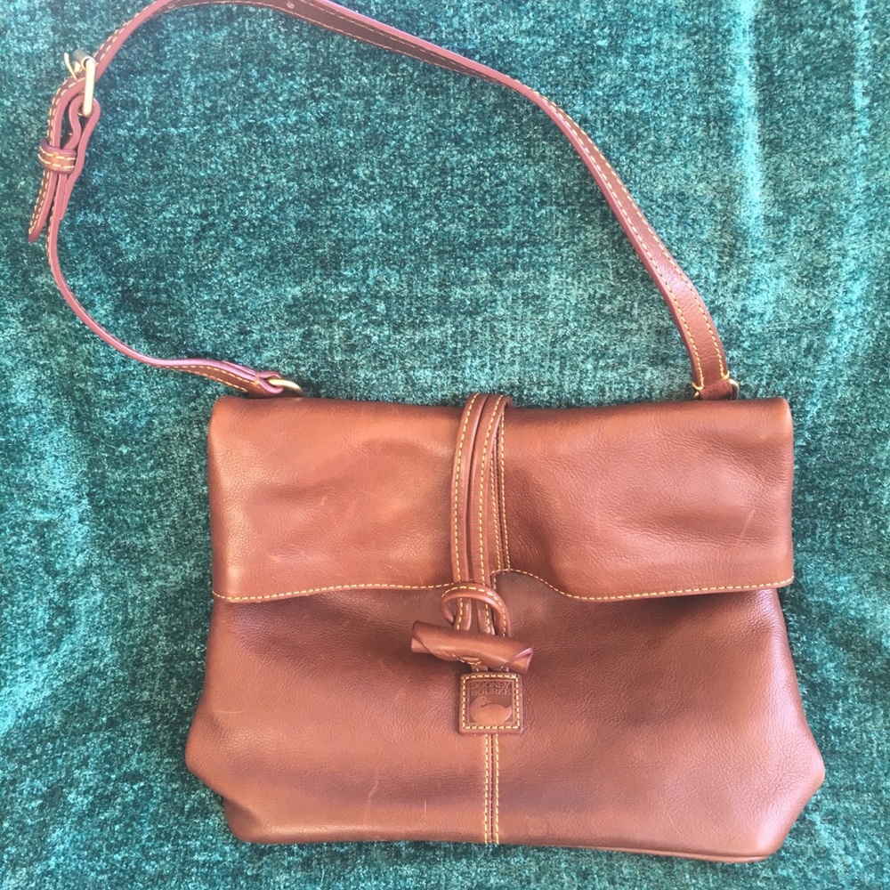 Dooney & Bourke authentic leather shoulder purse